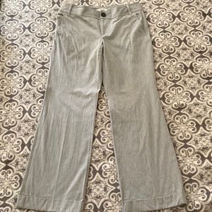 Womens size 6s Banana Republic Wide Leg Trousers